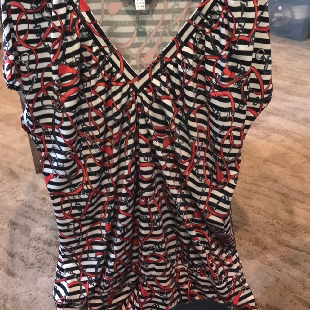 Anna Scholz v neck drop waist shirt